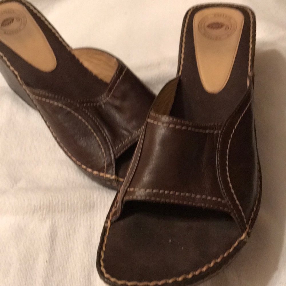 Shoes - Picture 2 of 3